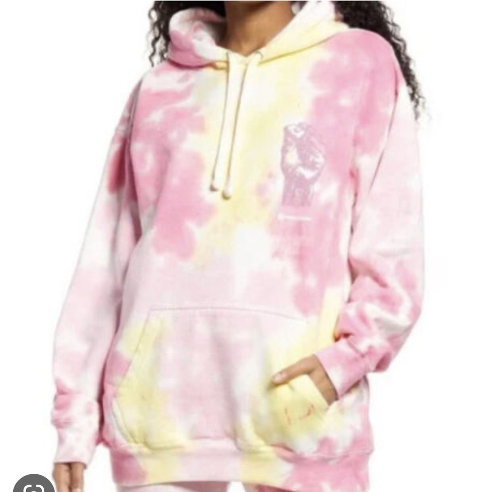 Cross Colors Hoodie - size M